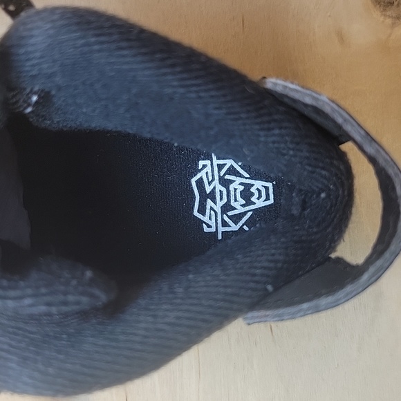 Air Jordan 6 Retro Black Cat Toddler Shoes 384667-020 - Picture 8 of 9